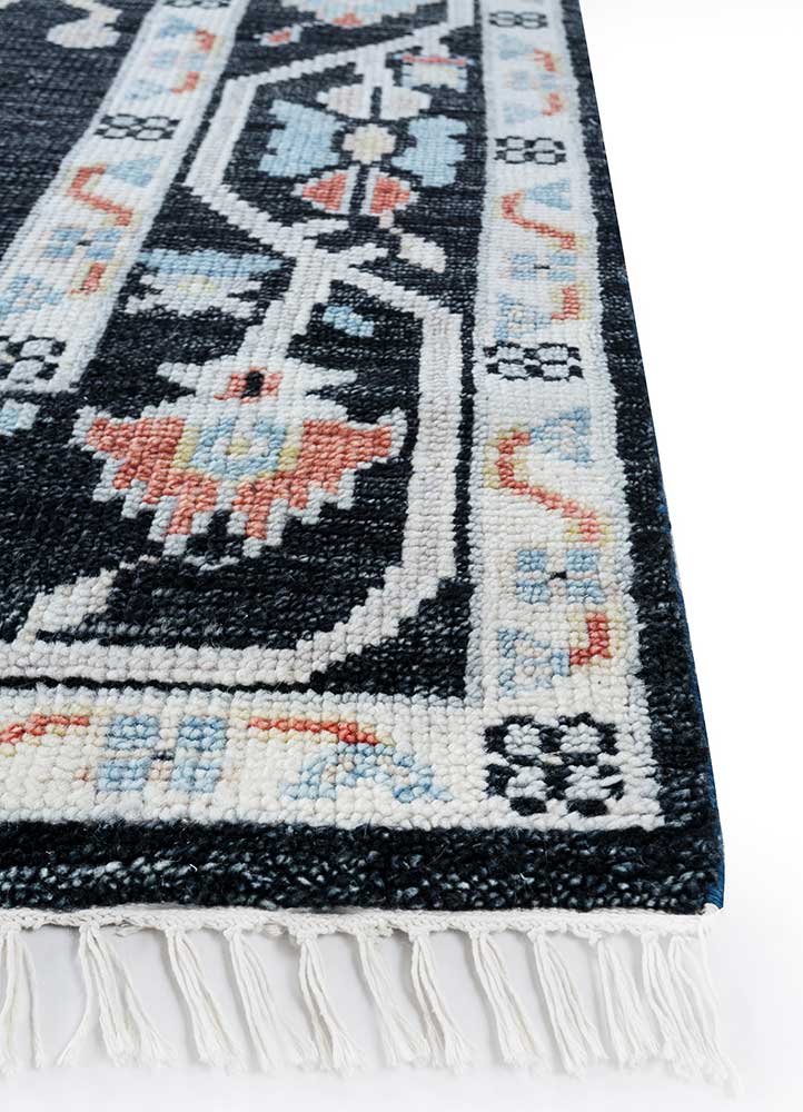 cyanna grey and black wool hand knotted Rug - Corner