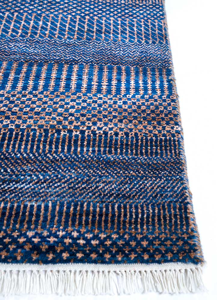 kairos blue wool hand knotted Rug - Corner