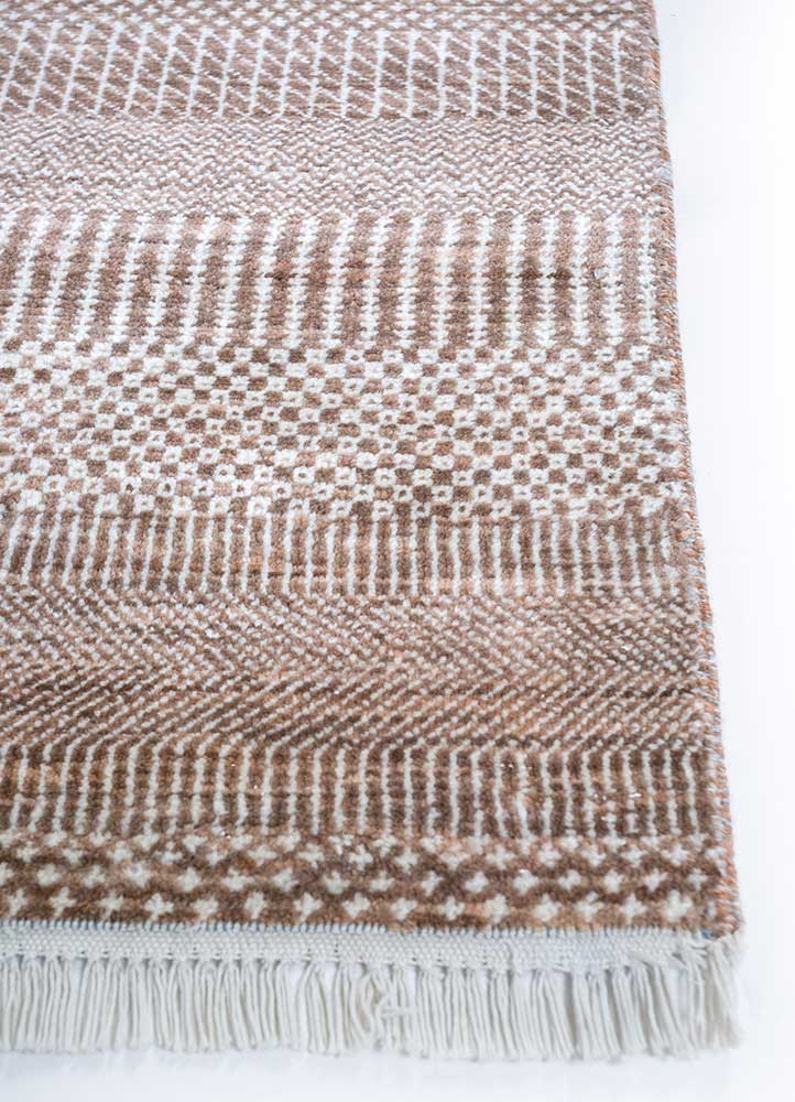 kairos beige and brown wool hand knotted Rug - Corner