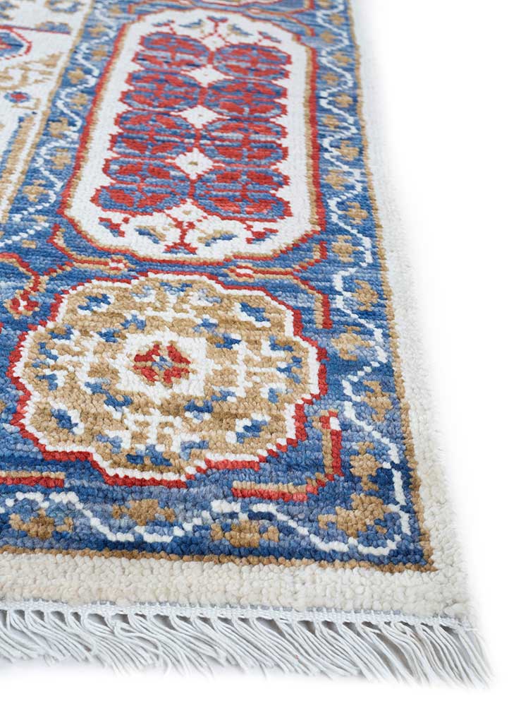 laica ivory wool hand knotted Rug - Corner