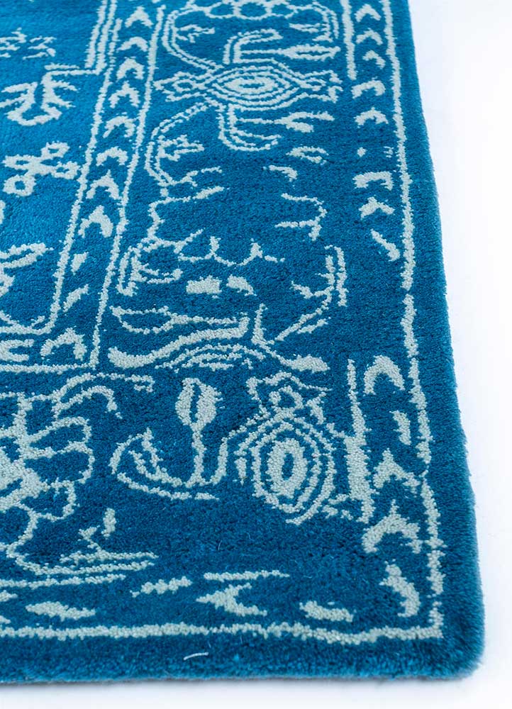 decade blue wool and viscose hand tufted Rug - Corner