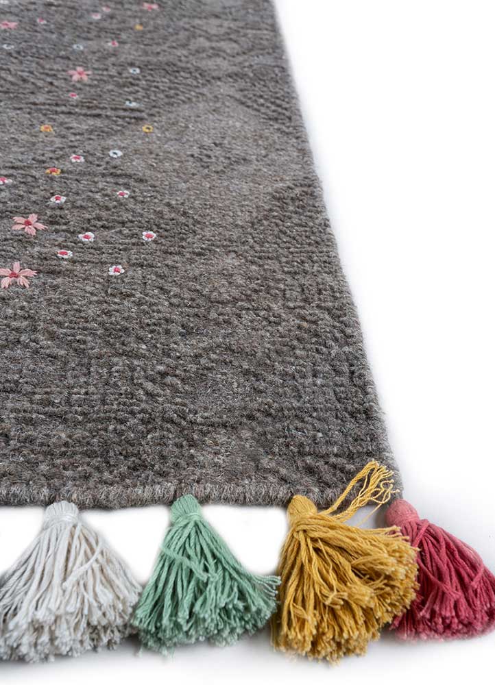entropy grey and black wool hand knotted Rug - Corner