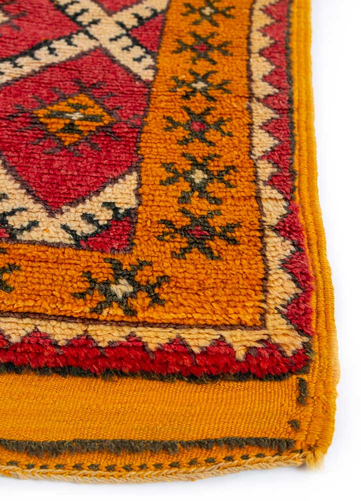 vintage red and orange wool hand knotted Rug - Corner