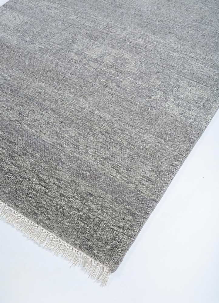 akida grey and black wool hand knotted Rug - FloorShot