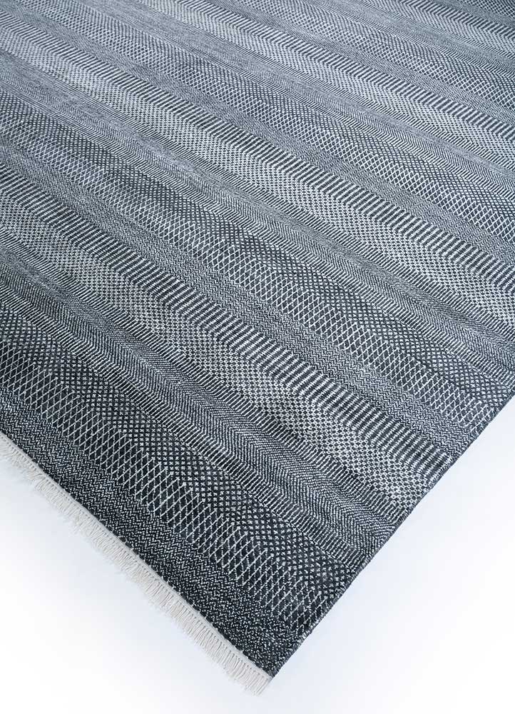 kairos grey and black wool and viscose hand knotted Rug - FloorShot
