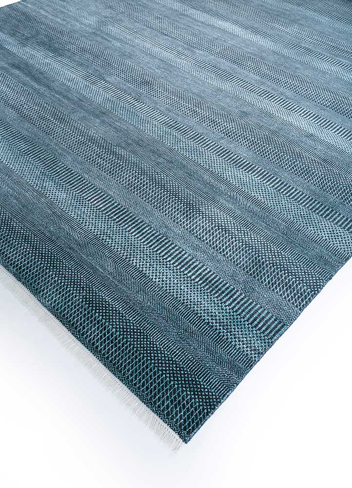 kairos blue wool and viscose hand knotted Rug - FloorShot