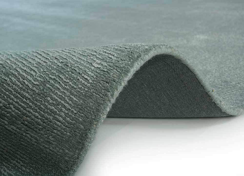 basis grey and black wool and viscose hand loom Rug - Perspective