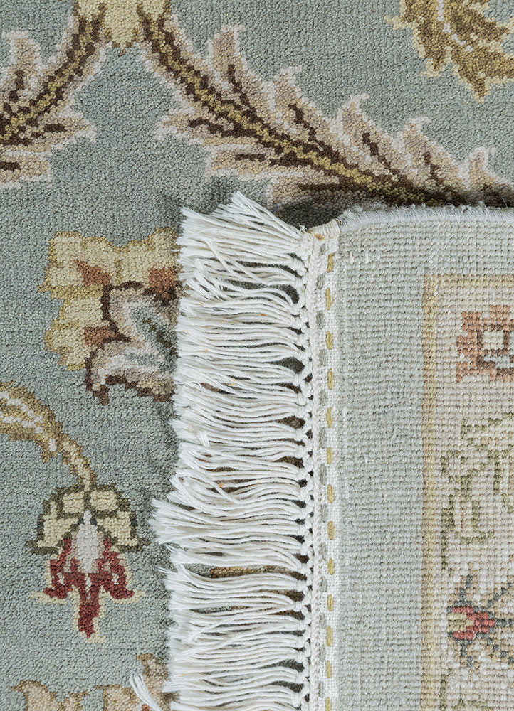 gulnar  wool hand knotted Rug - Perspective